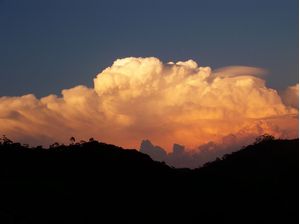 FIM DE TARDE EM JUQUITIBA