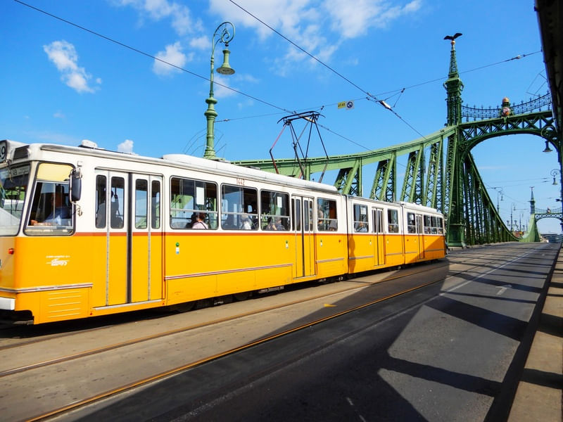 SZABADSÁG TÉR - BUDAPESTE, HUNGRIA