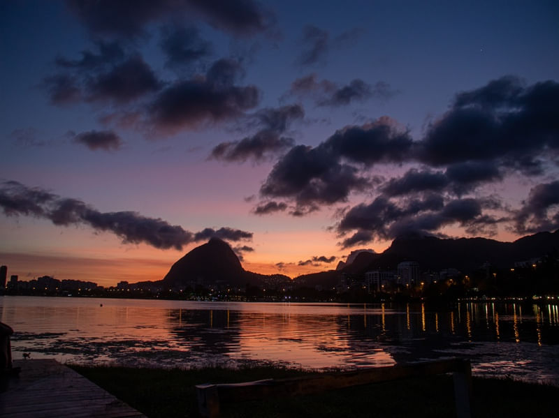 ENTARDECER NA LAGOA