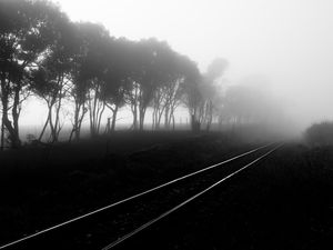 NEVOEIRO NA FERROVIA