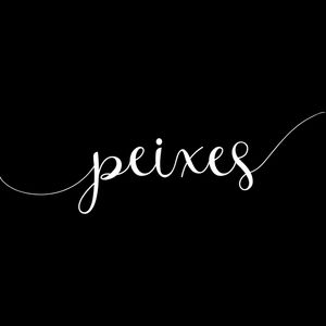 SIGNO PEIXES FUNDO PRETO QUADRADO