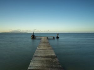 AMANHECER NO PIER