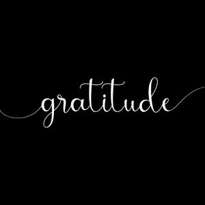 GRATITUDE SQUARE BLACK