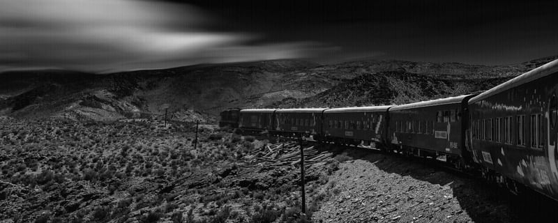 PANORÃMICA TREM PARA AS NUVENS