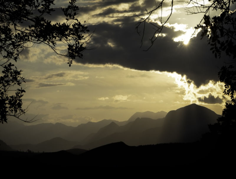 POR DO SOL NA SERRA DA BOCAINA