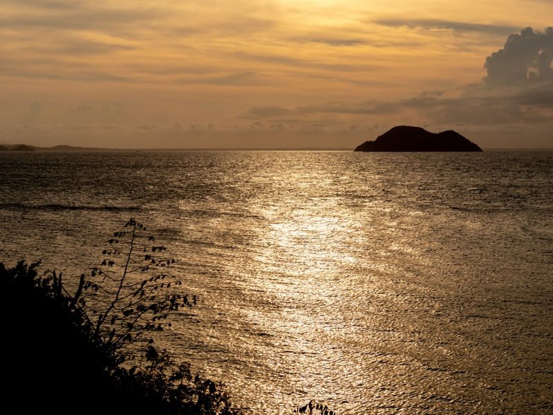 REFLEXO DO SOL NO OCEANO
