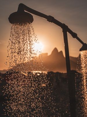 CHUVEIRO EM IPANEMA