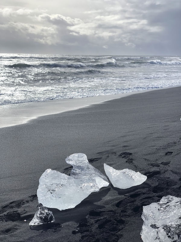 DIAMONDS AT THE BEACH