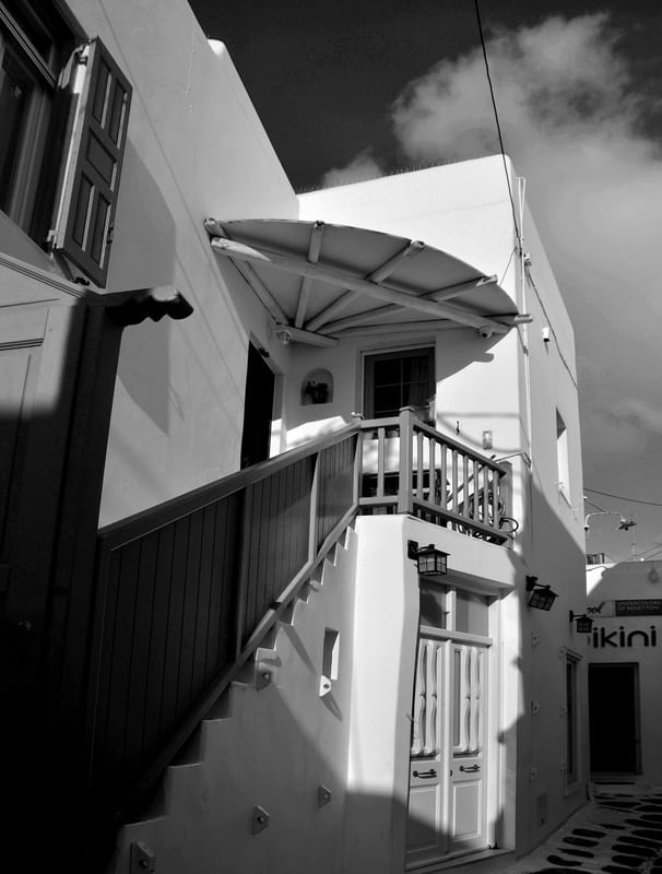 MYKONOS_CHURCHIL_3