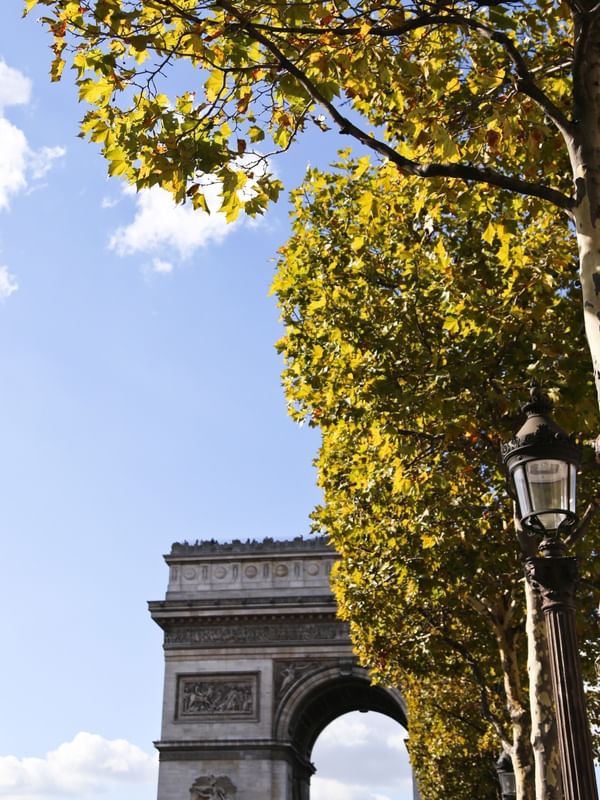 ARCO DO TRIUNFO E CHAMPS ÉLYSÉES, PARIS