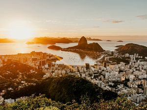 AMANHECER NO MIRANTE DONA MARTA