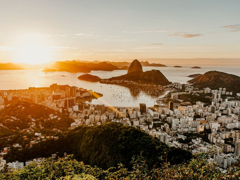 AMANHECER NO MIRANTE DONA MARTA