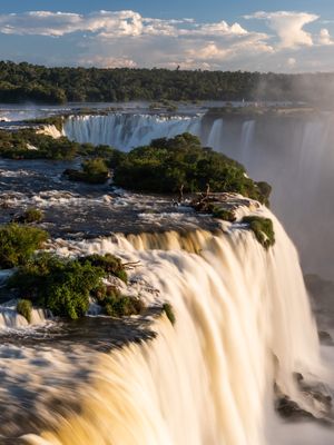 PÔR DO SOL CATARATAS