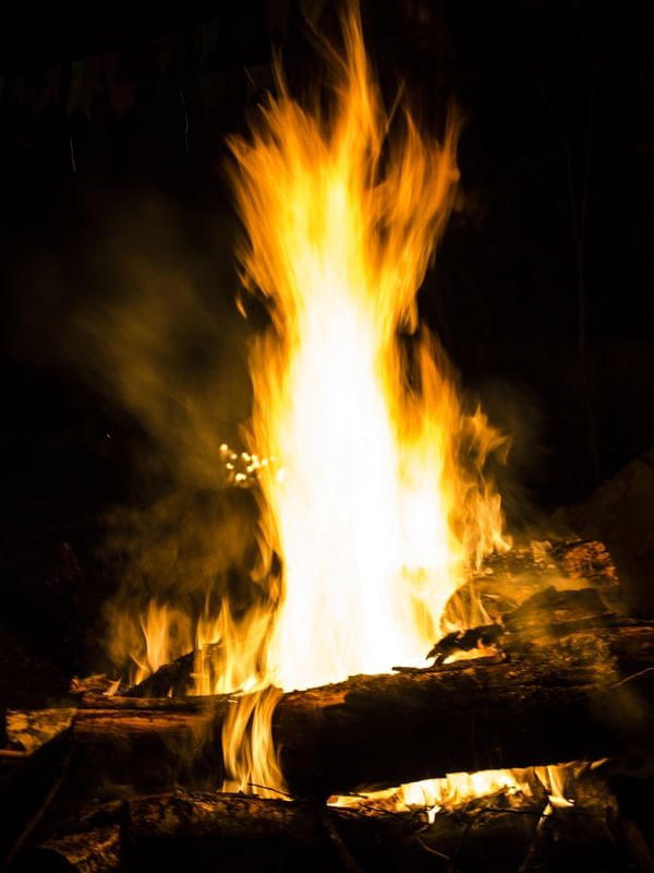 ESPECTROS NO FOGO