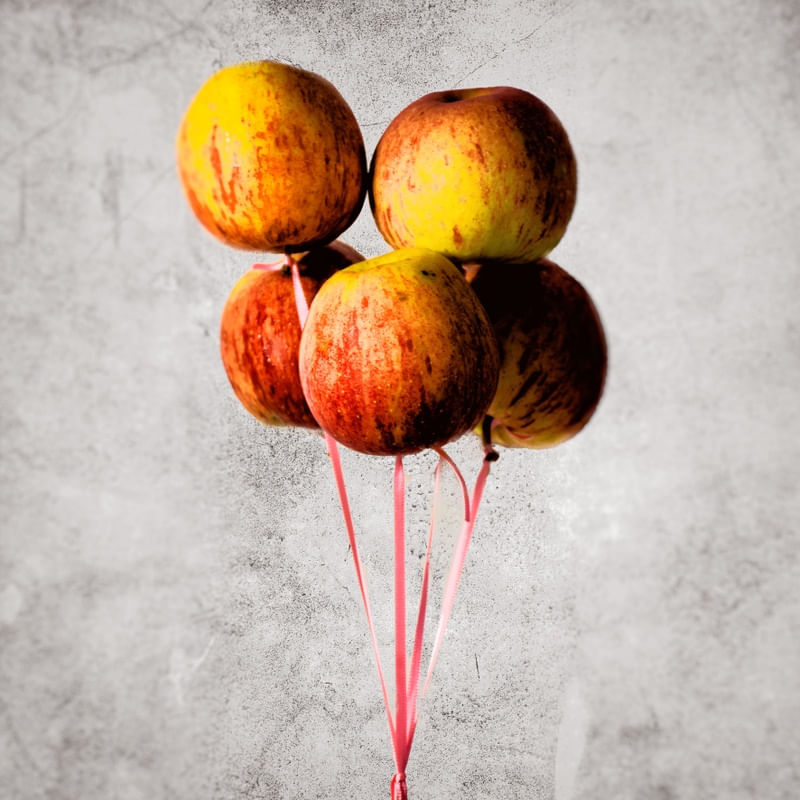 APPLE BALLOONS