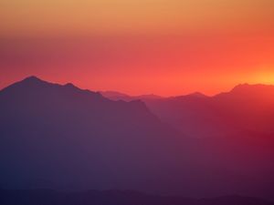 MOUNTAIN SUNSET SHADES
