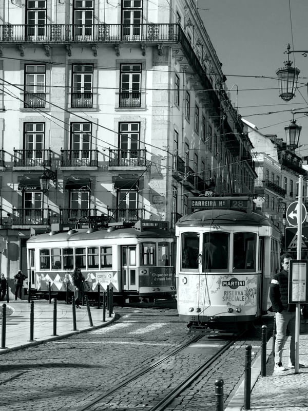 STREETS OF CHIADO, LISBOA
