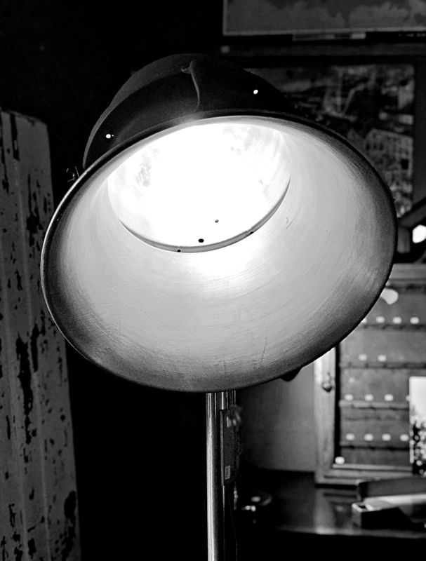 SPOTLIGHT P&B