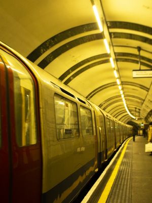 METRÔ EM PARIS