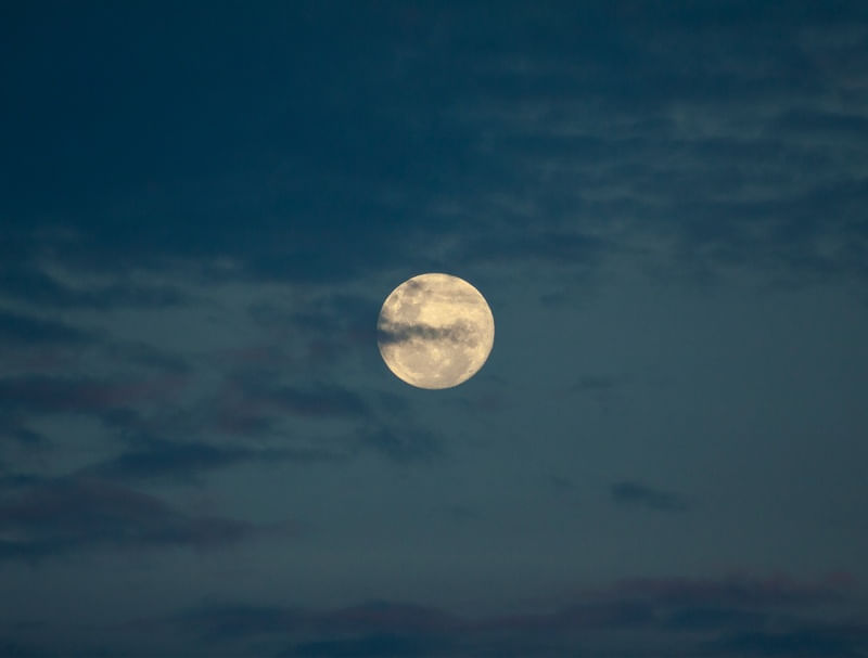 LUA LINDA