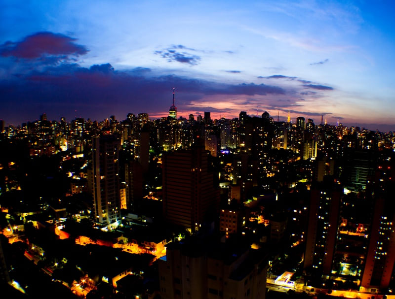 LUZES DA CIDADE NO ENTARDECER