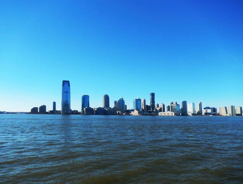 CITY VIEW FROM MANHATTAN