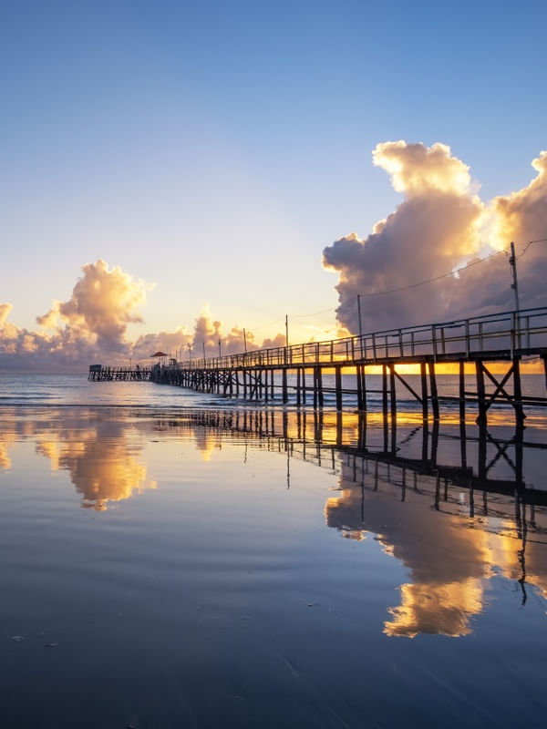 O PIER E O AMANHECER