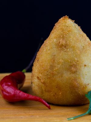 MAIS VALE UMA COXINHA...