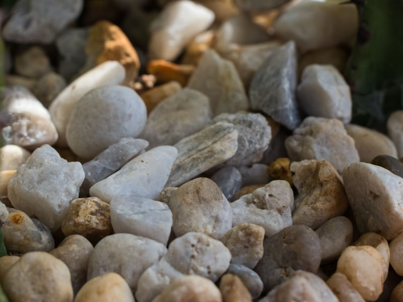 PEQUENAS PEDRAS_00