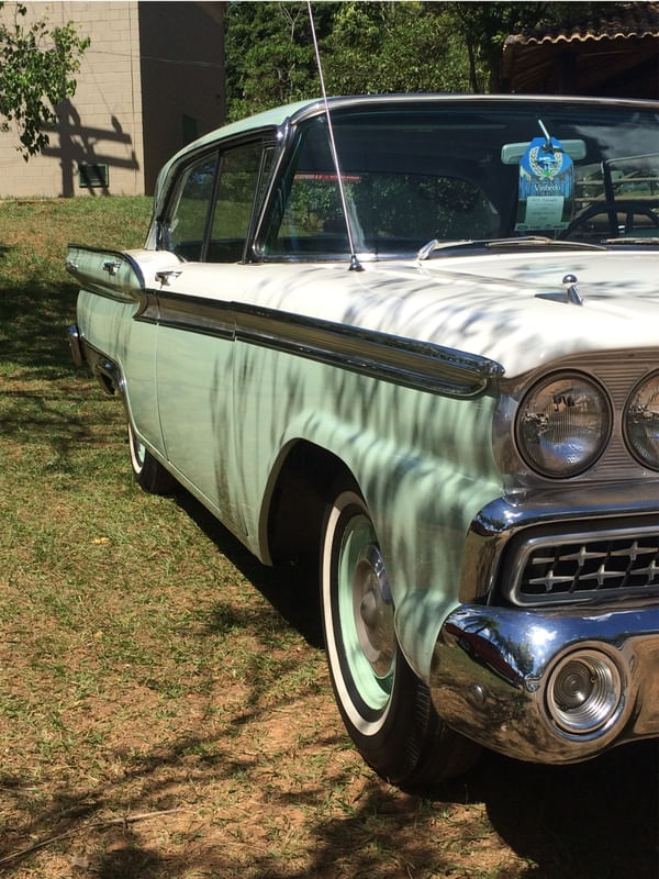FORD FAIRLANE - 1959