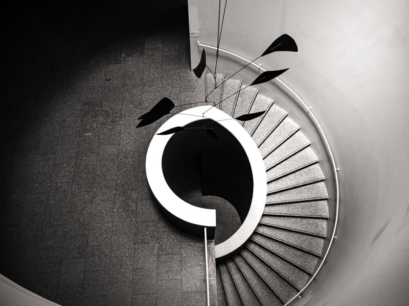 ESCADARIA - MUSEU COLEÇÃO BERARDO