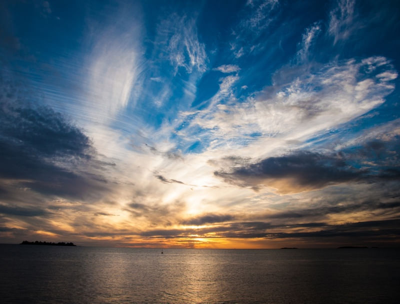 POR DO SOL EM COLÔNIA