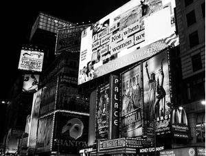 LUZES DA TIMES SQUARE
