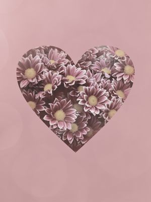 CORAÇÃO DE FLORES ROSAS