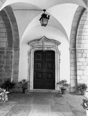 PORTA MOSTEIRO