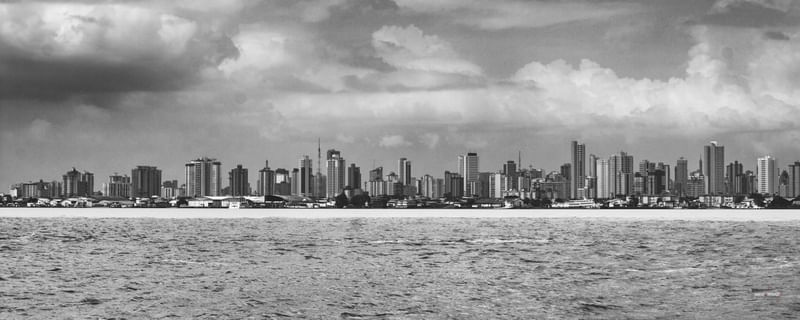 BELÉM VISTA DO OUTRO LADO DO RIO