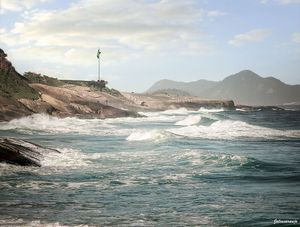 MAR SACUDIDO NA PRAIA DO DIABO