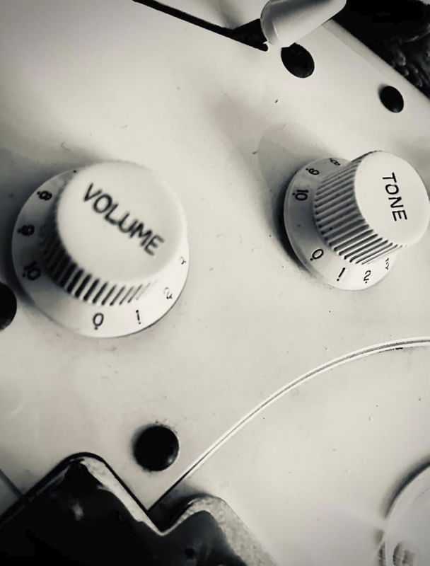 GUITARRA PB TONE