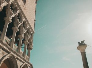 VENICE SKY