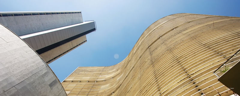 FACHADA DO EDIFÍCIO COPAN EM DIA DE SOL