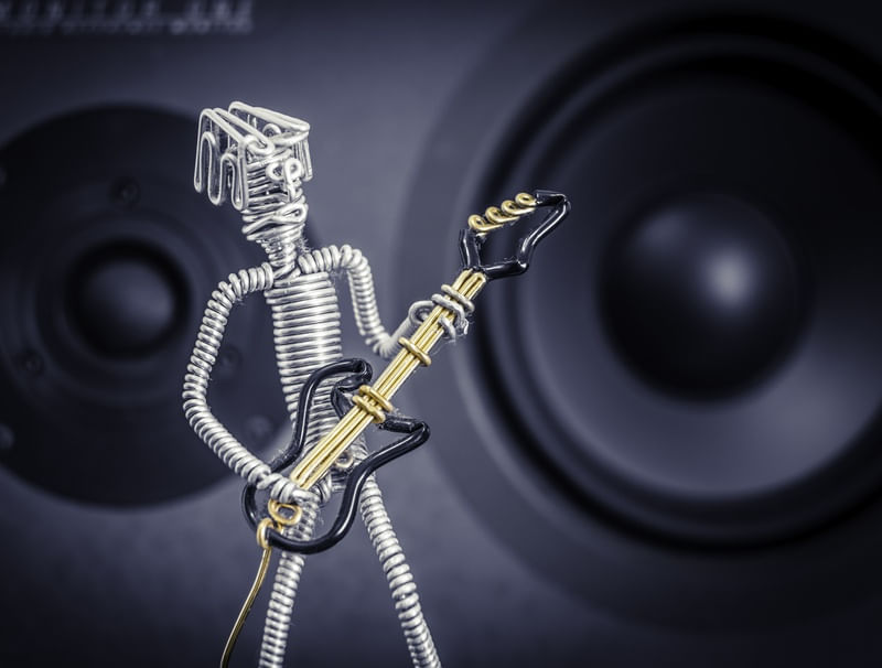 IRON GUITAR PLAYER