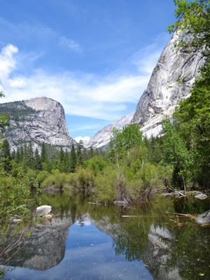 MIRROR LAKE YOSEMITE