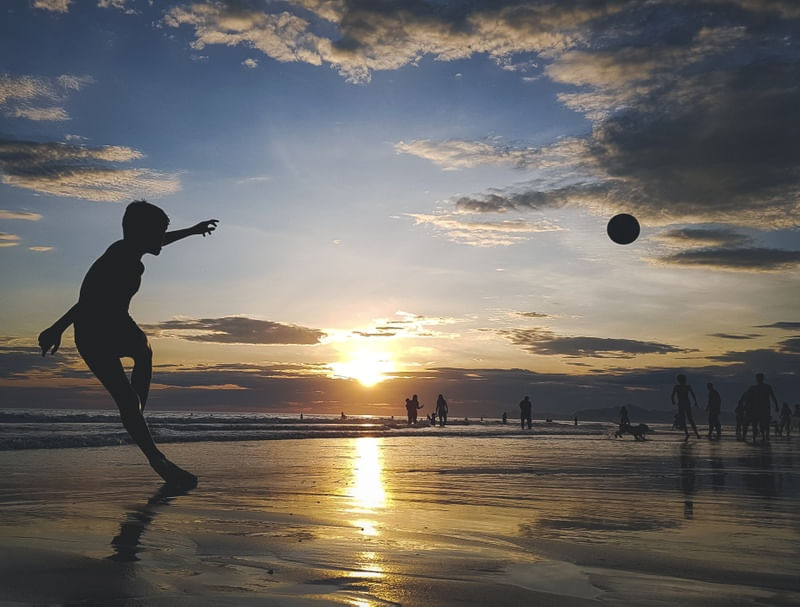 LANCE NA PRAIA