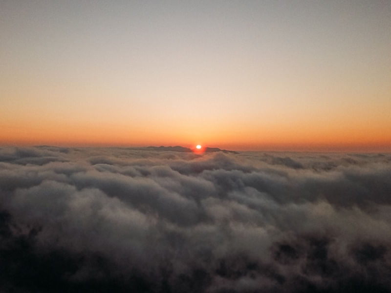 MOUNTAIN CLOUDS