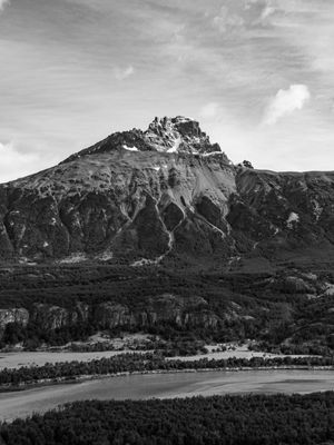 CERRO CASTILHO - CHILE
