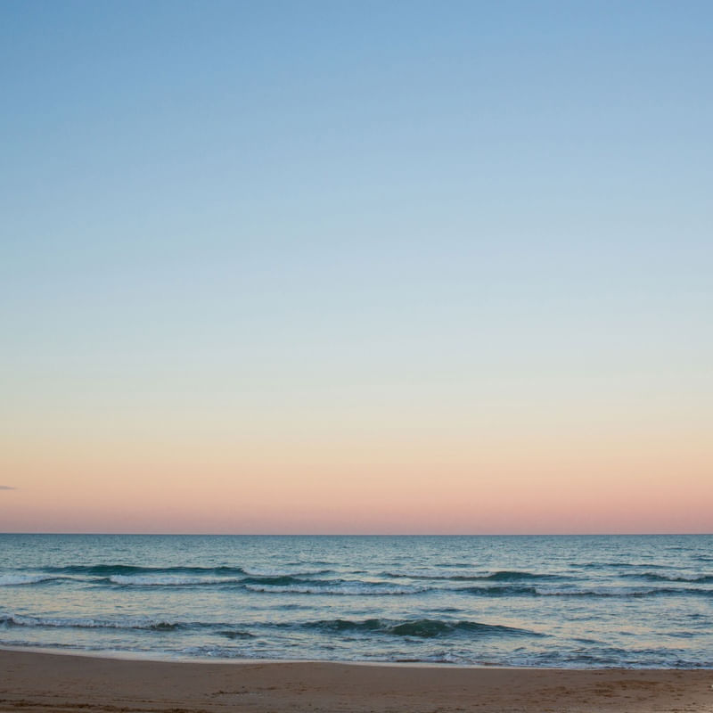 ATARDECER NA PRAIA