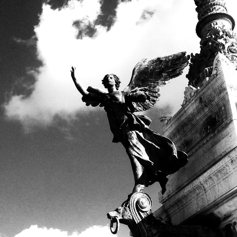 ESCULTURA ANJO EM ROMA