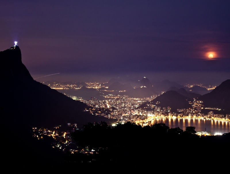 RIO DE NOITE