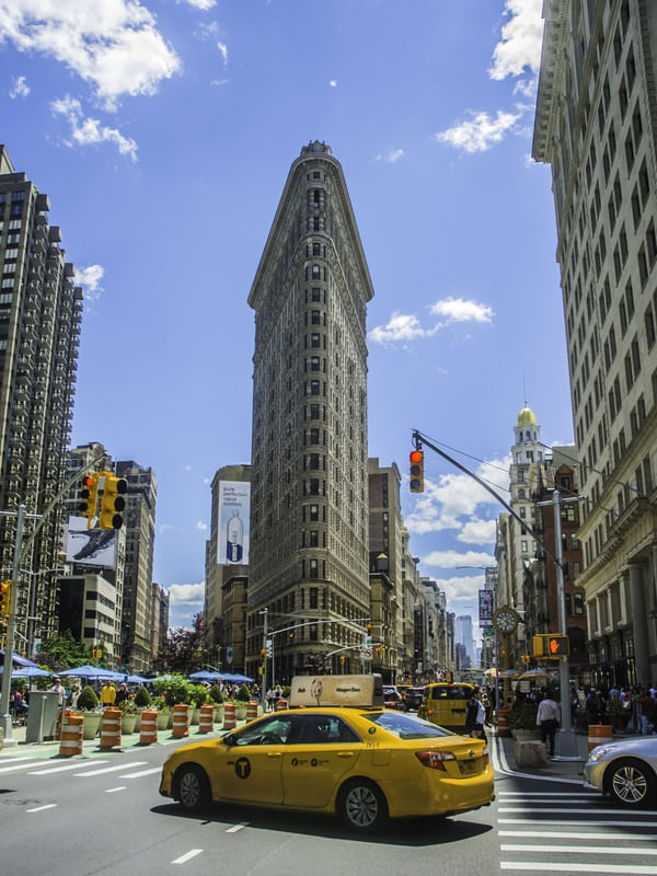 O FLATIRON E O TAXI