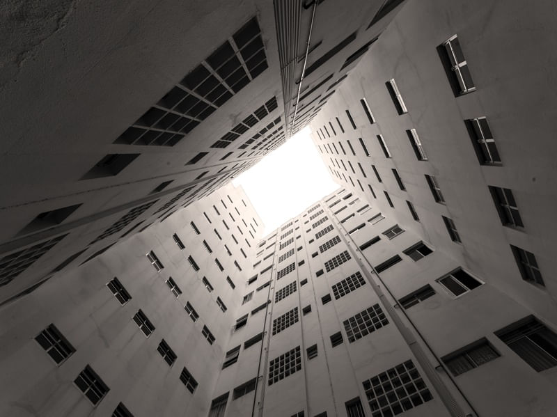 PRÉDIO URBANO